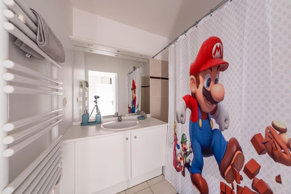 Disney Mario Nintendo Montevrain Exterior photo